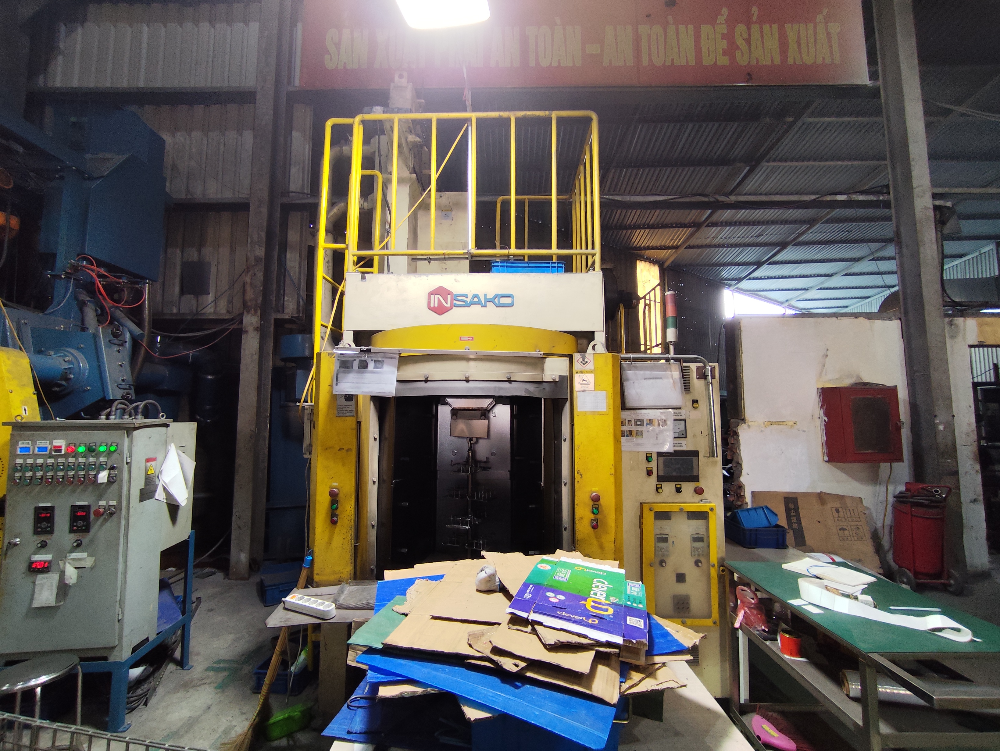 Pressure Die Casting Machine 1.jpg